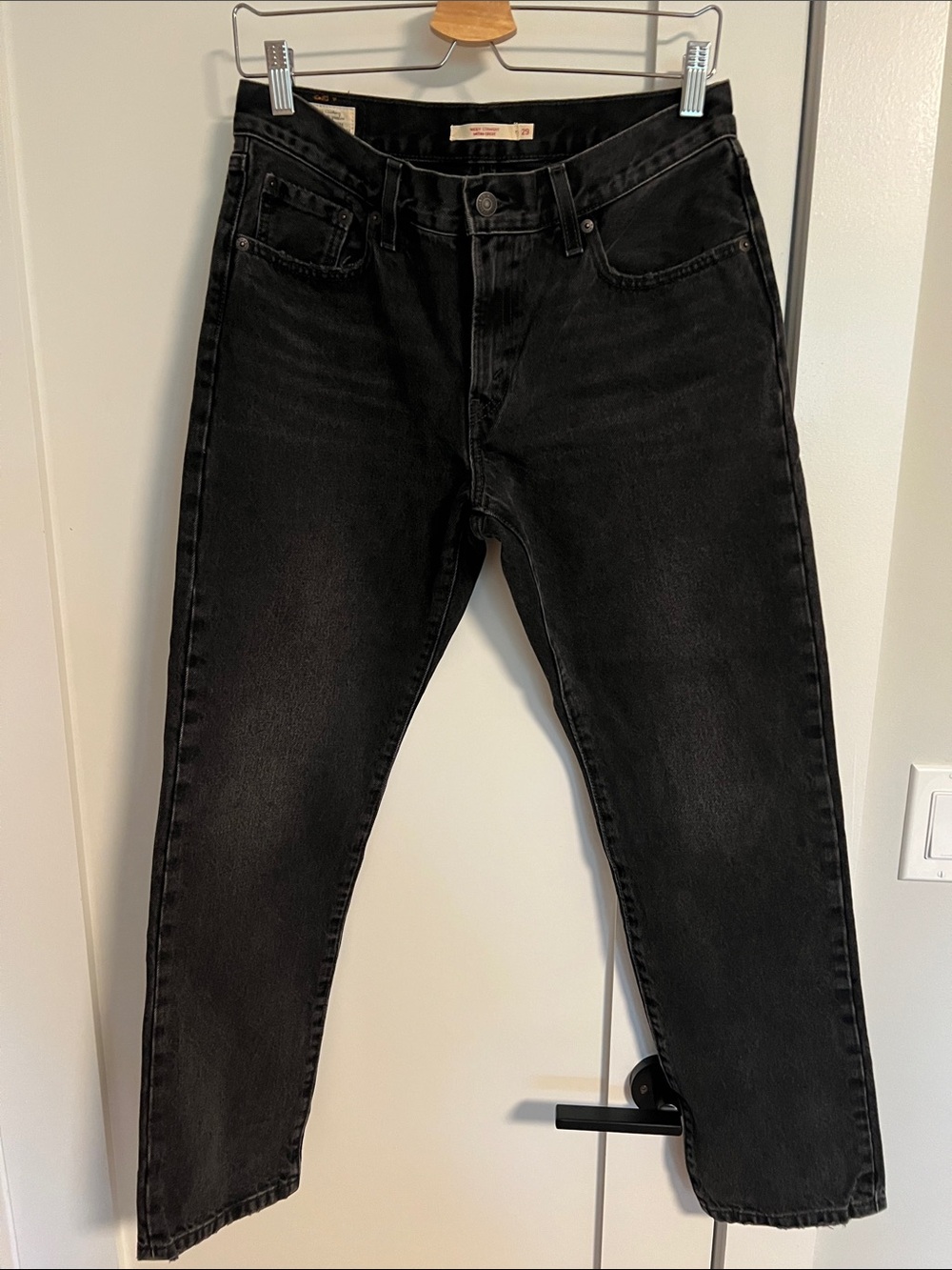 Levi's Straight Leg Jeans in Black Wash